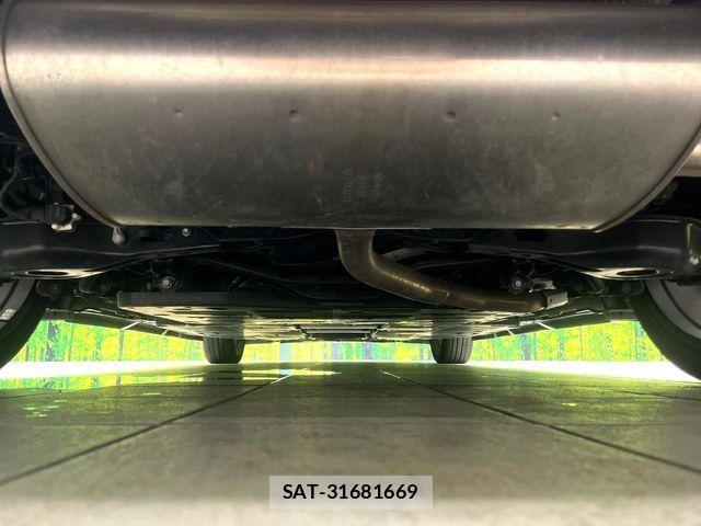 Toyota PRIUS PHV 2023-07 6816698-18