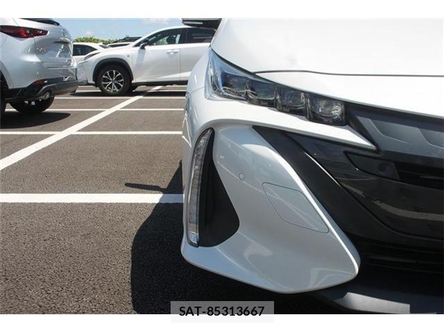 Toyota PRIUS PHV 2022-03 6816700-21