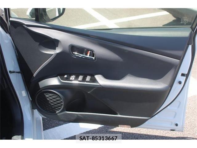 Toyota PRIUS PHV 2022-03 6816700-29