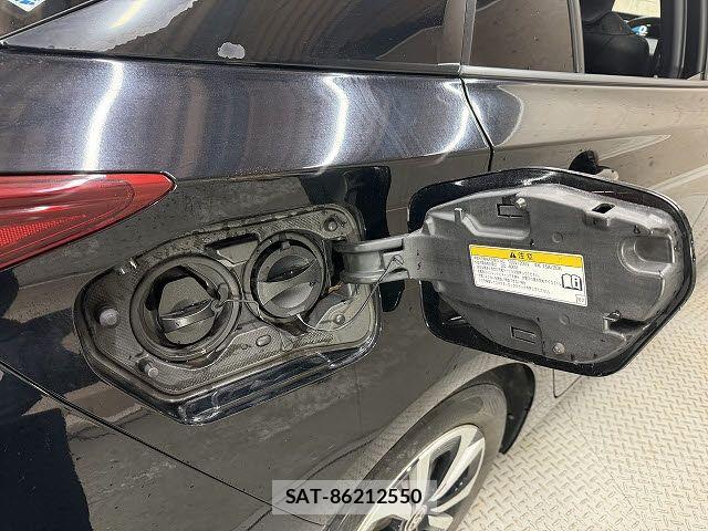 Toyota PRIUS PHV 2017-08 6816701-17