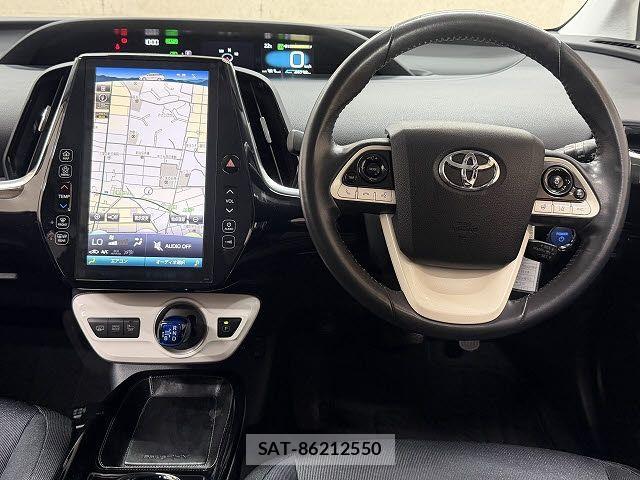 Toyota PRIUS PHV 2017-08 6816701-1