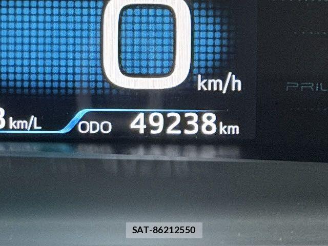 Toyota PRIUS PHV 2017-08 6816701-21