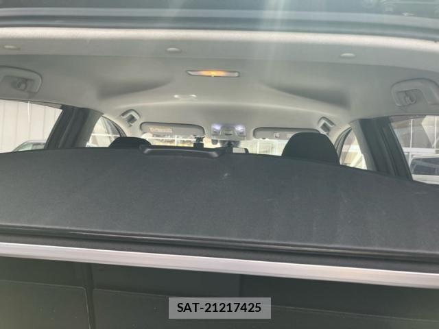 Toyota PRIUS PHV 2017-09 6911578-19