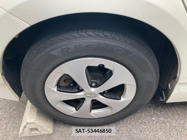 Toyota PRIUS PHV 2012-05 6911586-9