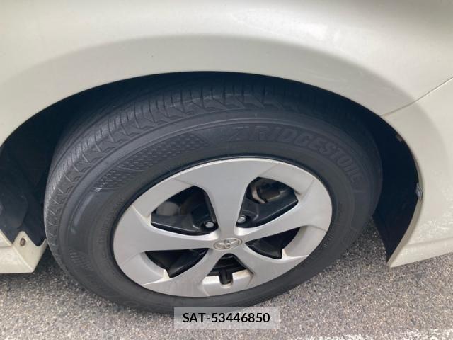 Toyota PRIUS PHV 2012-05 6911586-10