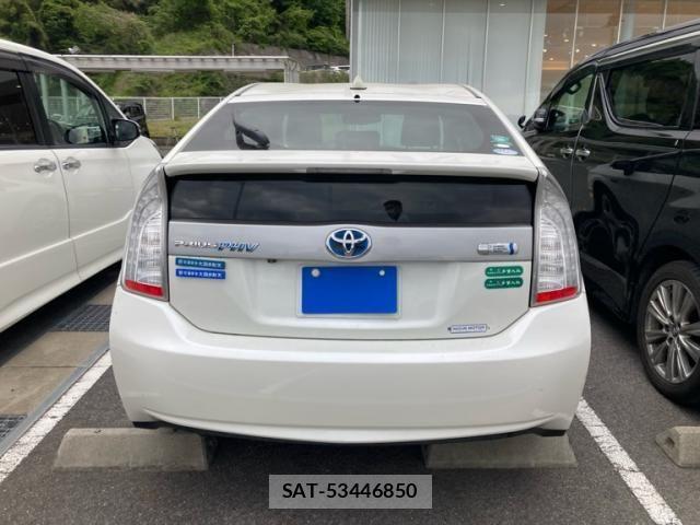 Toyota PRIUS PHV 2012-05 6911586-4