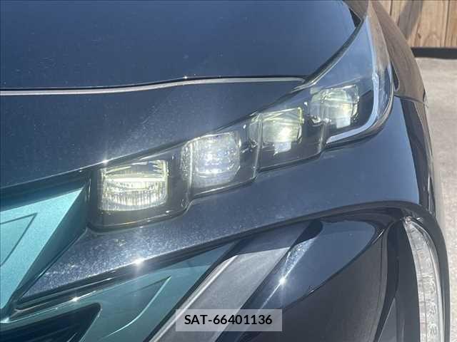 Toyota PRIUS PHV 2017-06 6911571-13