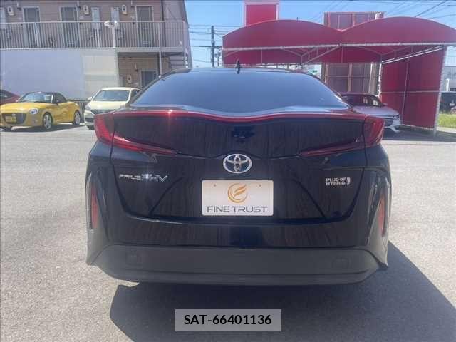 Toyota PRIUS PHV 2017-06 6911571-20