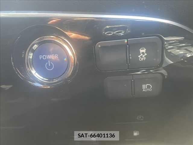 Toyota PRIUS PHV 2017-06 6911571-8