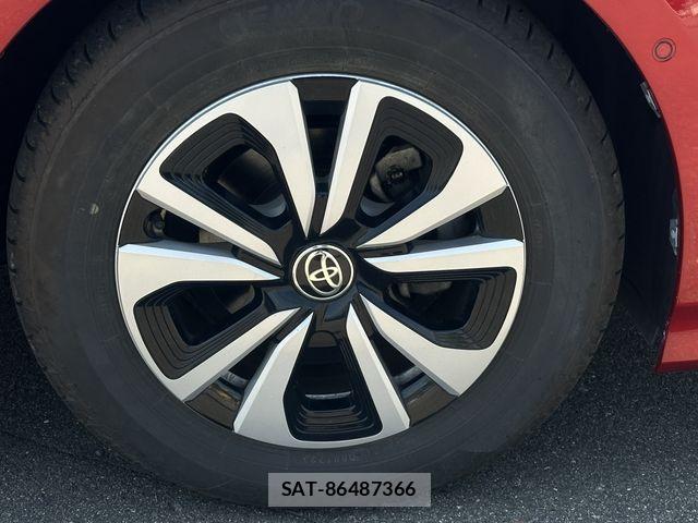 Toyota PRIUS PHV 2017-05 6911572-17
