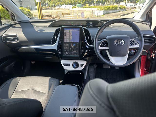Toyota PRIUS PHV 2017-05 6911572-1