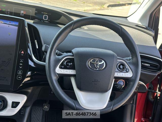 Toyota PRIUS PHV 2017-05 6911572-6