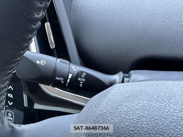 Toyota PRIUS PHV 2017-05 6911572-7