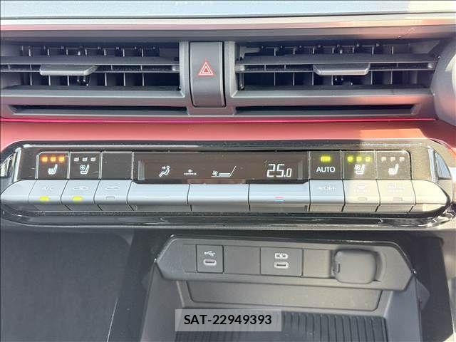 Toyota PRIUS PHV 2023-06 6997482-12