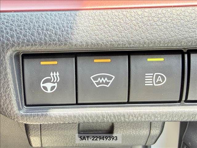 Toyota PRIUS PHV 2023-06 6997482-14