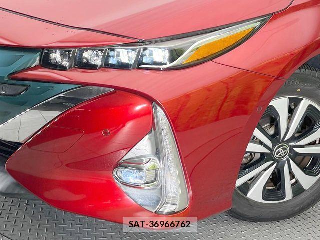 Toyota PRIUS PHV 2017-05 6997486-11