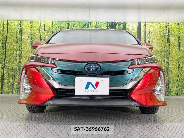 Toyota PRIUS PHV 2017-05 6997486-13