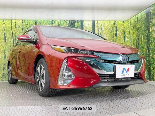 Toyota PRIUS PHV 2017-05 6997486-15