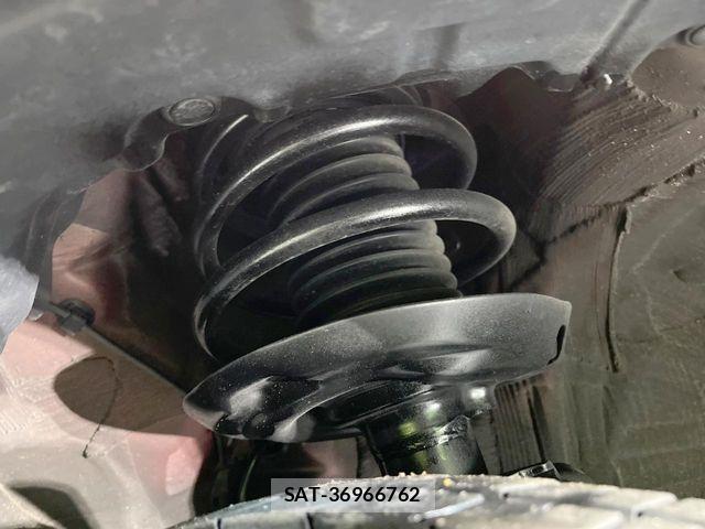 Toyota PRIUS PHV 2017-05 6997486-19