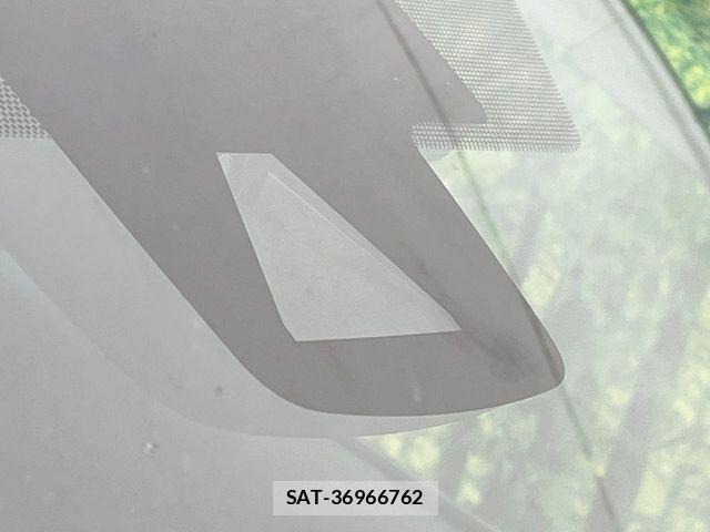 Toyota PRIUS PHV 2017-05 6997486-3