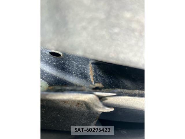 Toyota PRIUS PHV 2017-06 6997490-28