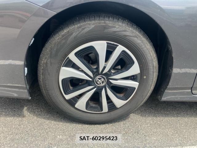 Toyota PRIUS PHV 2017-06 6997490-5