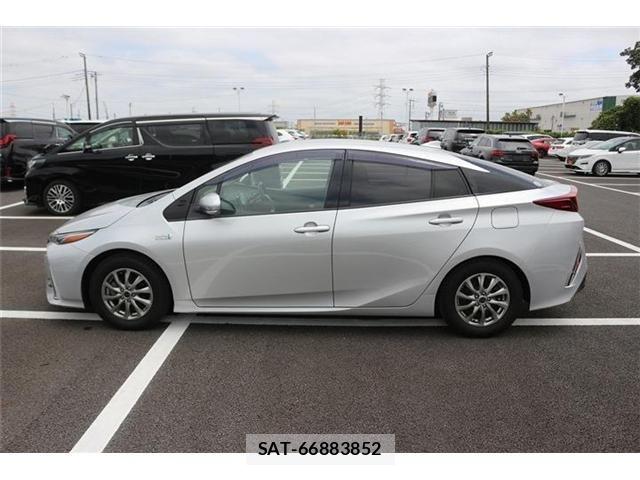 Toyota PRIUS PHV 2019-05 7021314-9
