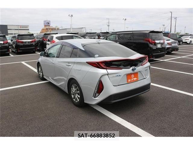 Toyota PRIUS PHV 2019-05 7021314-21
