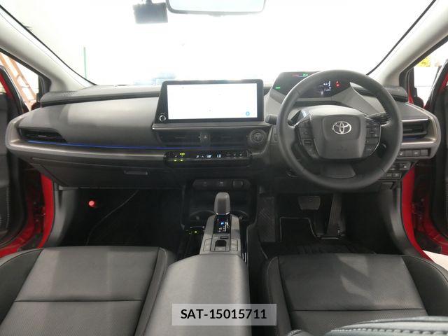 Toyota PRIUS PHV 2023-07 7021307-2