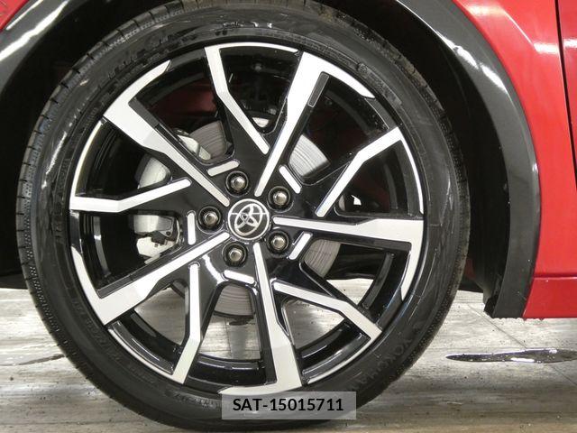 Toyota PRIUS PHV 2023-07 7021307-8