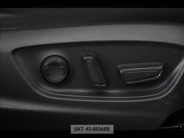 Toyota PRIUS PHV 2019-06 7021310-16