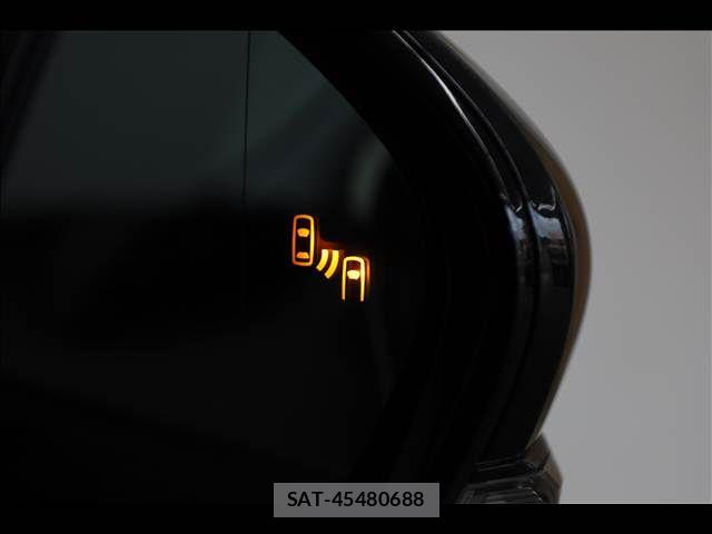 Toyota PRIUS PHV 2019-06 7021310-7