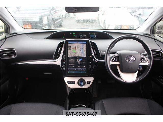 Toyota PRIUS PHV 2019-02 7060344-25