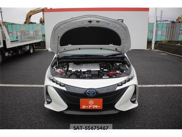 Toyota PRIUS PHV 2019-02 7060344-28