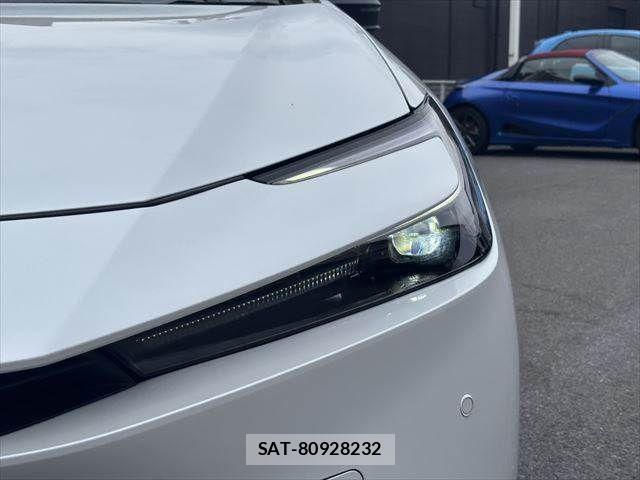 Toyota PRIUS PHV 2023-07 7060338-11