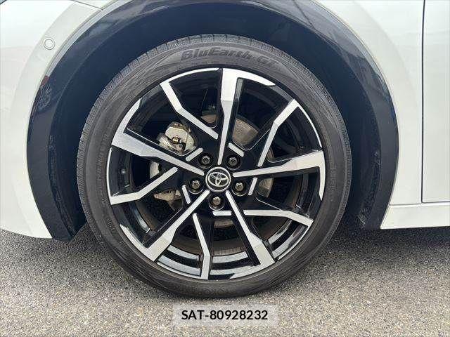 Toyota PRIUS PHV 2023-07 7060338-26