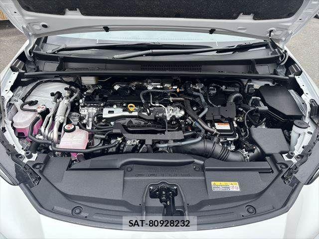 Toyota PRIUS PHV 2023-07 7060338-29