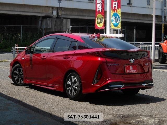 Toyota PRIUS PHV 2018-03 7060340-4