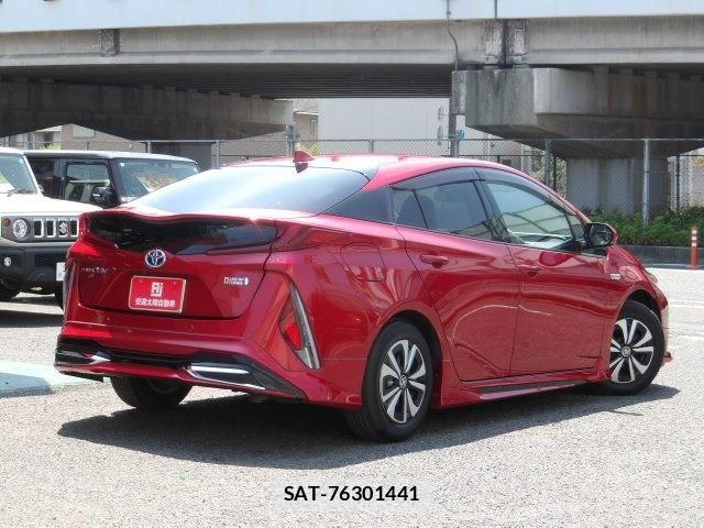 Toyota PRIUS PHV 2018-03 7060340-5