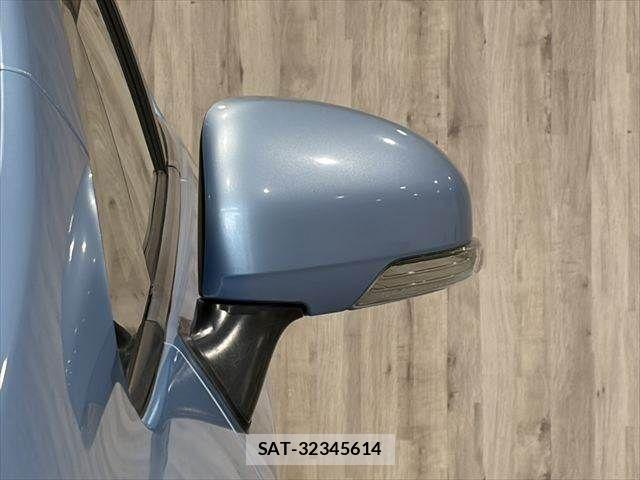 Toyota PRIUS PHV 2012-02 7060341-22