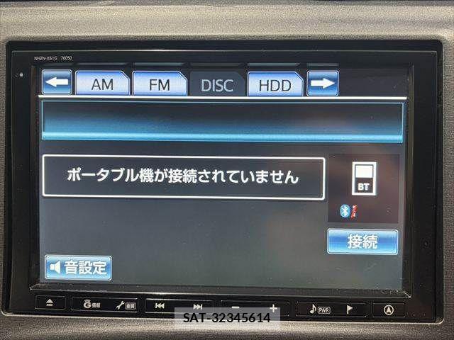 Toyota PRIUS PHV 2012-02 7060341-6