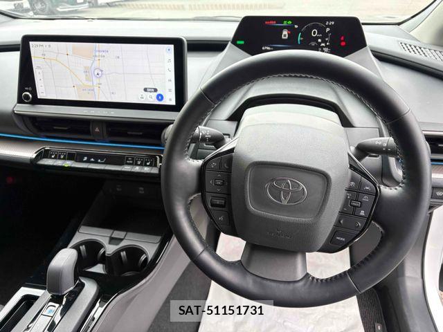 Toyota PRIUS PHV 2023-10 7060335-9