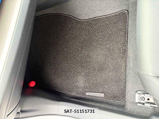 Toyota PRIUS PHV 2023-10 7060335-20