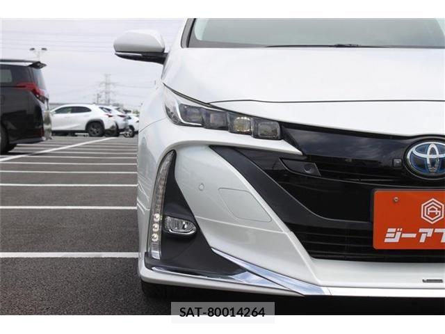 Toyota PRIUS PHV 2019-06 7060342-9