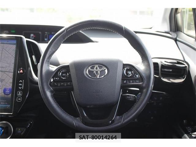 Toyota PRIUS PHV 2019-06 7060342-16