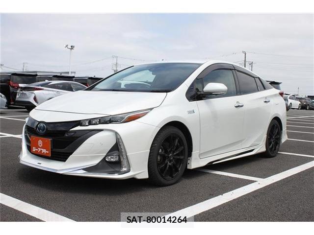 Toyota PRIUS PHV 2019-06 7060342-23