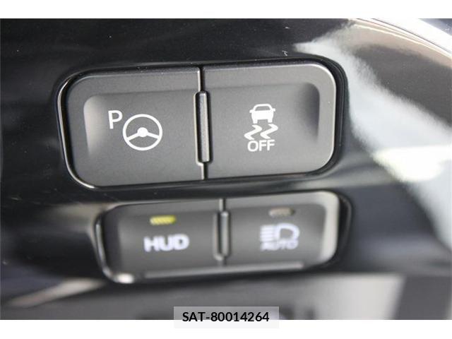 Toyota PRIUS PHV 2019-06 7060342-4