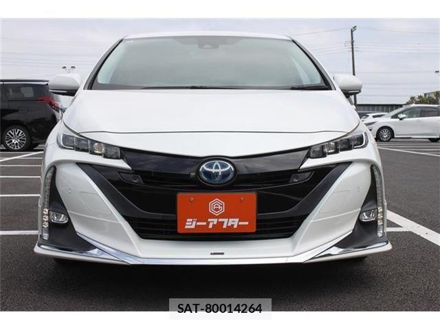 Toyota PRIUS PHV 2019-06 7060342-6