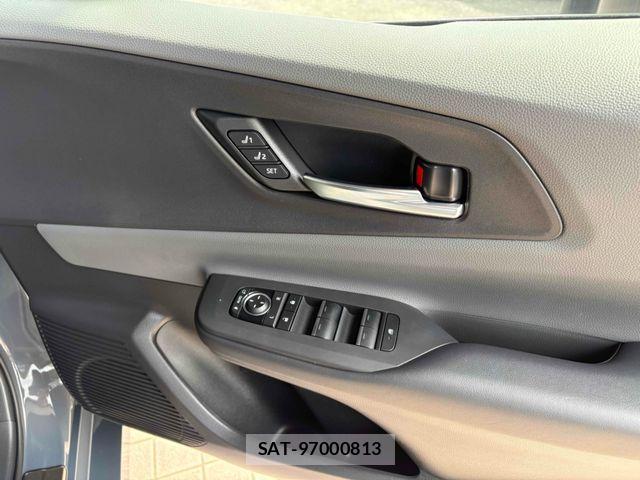 Toyota PRIUS PHV 2024-12 7223936-11