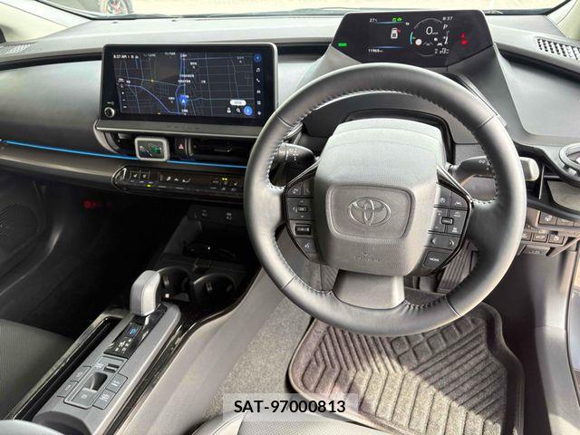 Toyota PRIUS PHV 2024-12 7223936-12